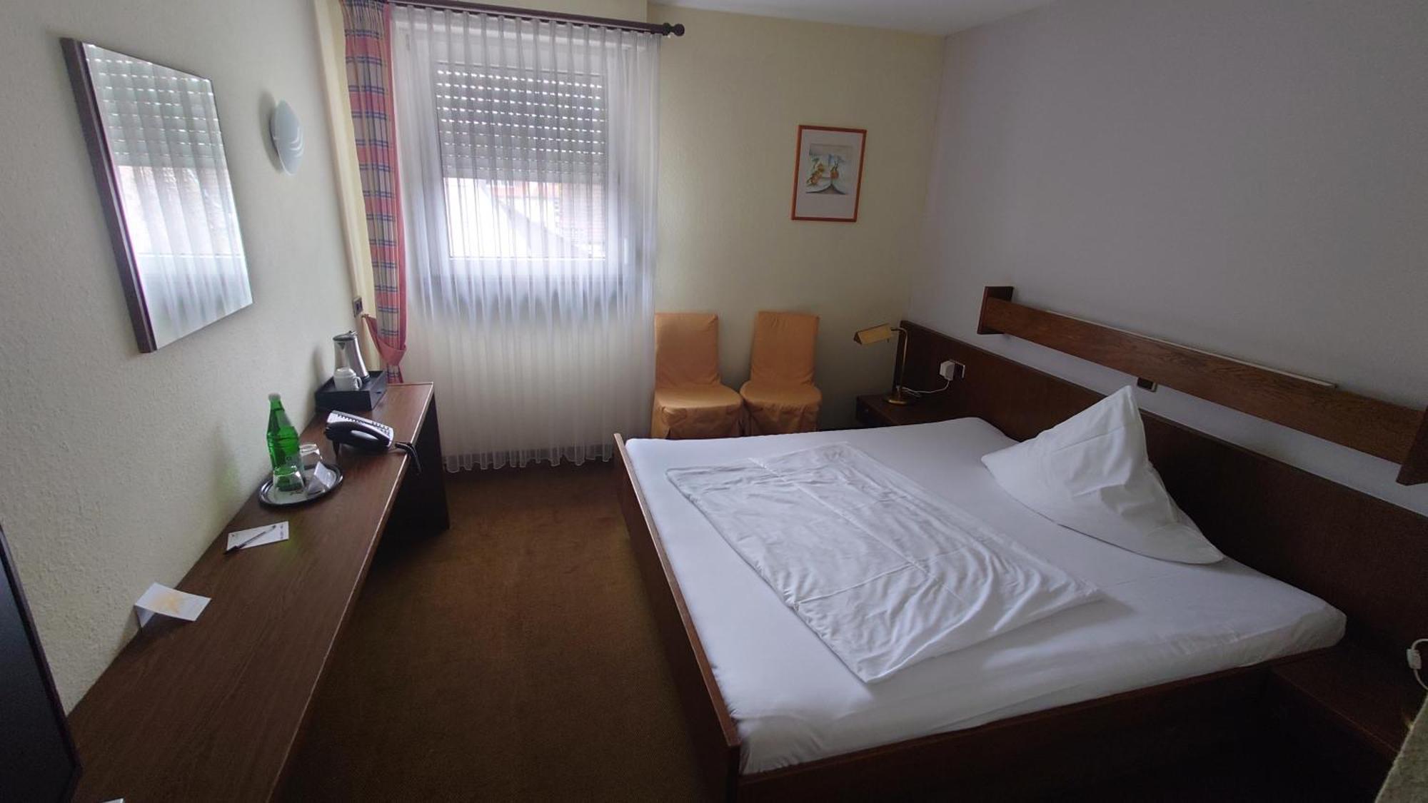Hotel Loewen-Seckenheim Mannheim Extérieur photo
